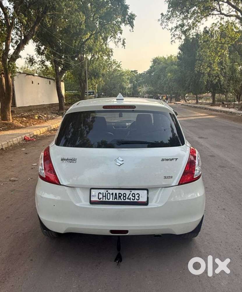 Maruti Suzuki Swift Zdi Plus, 2013, Diesel