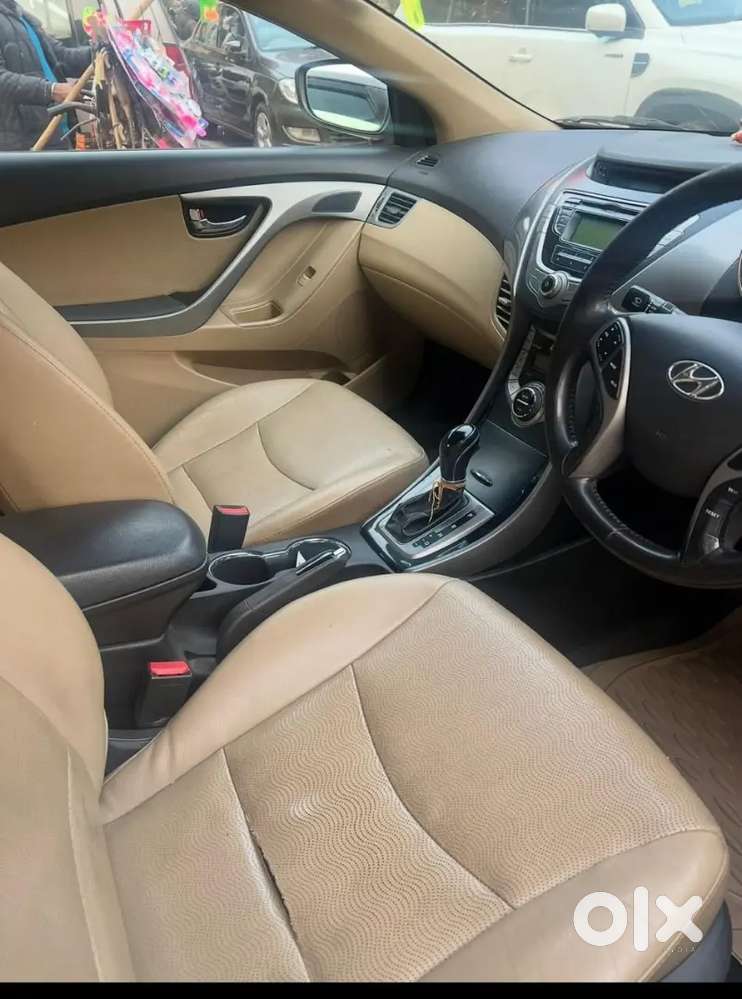 Hyundai Elantra 2013 Petrol Well Maintained
