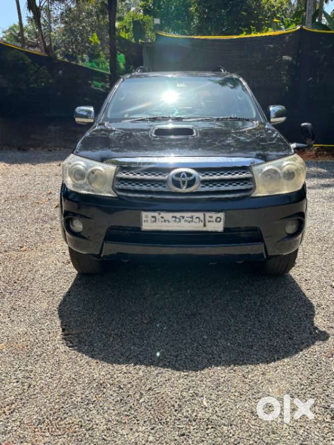 Toyota Fortuner 3.0 4x4 Manual, 2010, Diesel