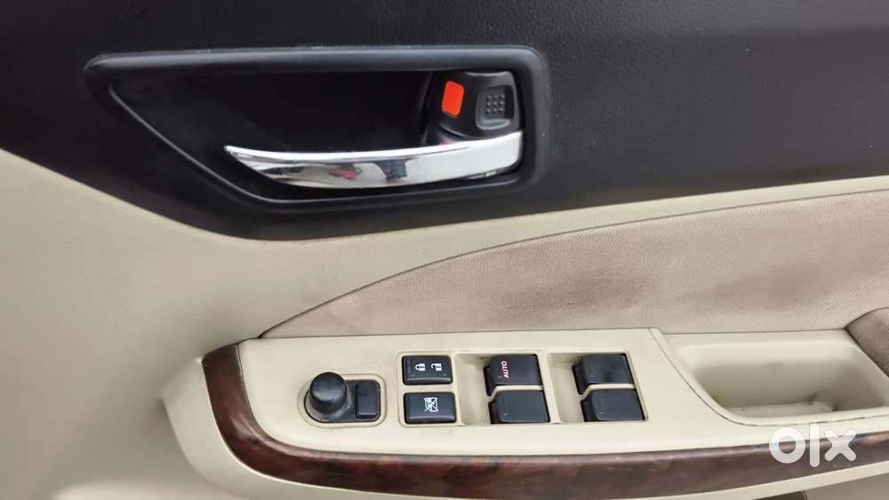 Maruti Suzuki Swift Dzire Zxi + Amt, 2018, Petrol