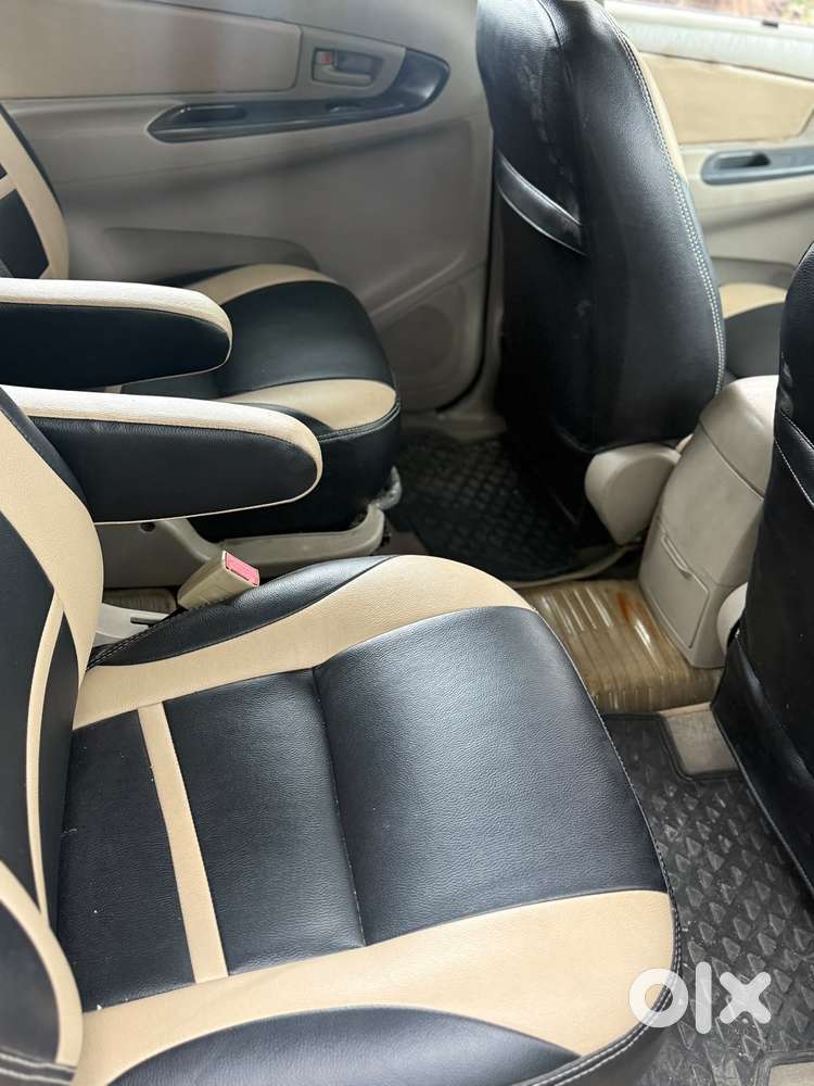 Toyota Innova 2.5 G (diesel) 7 Seater, 2010, Diesel