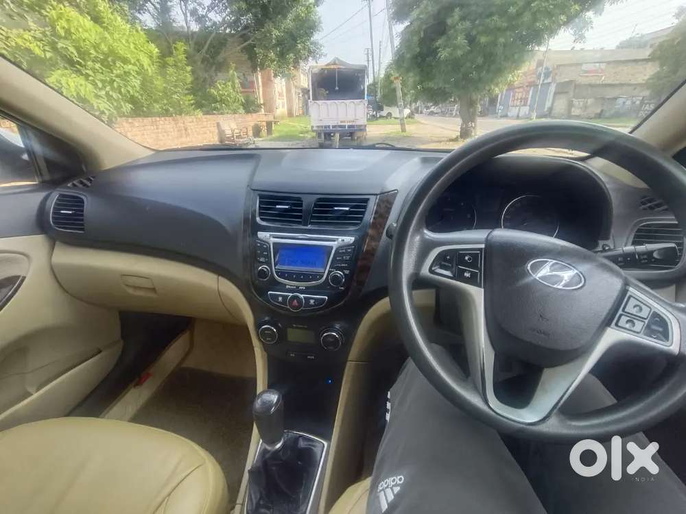 2012 Hyundai Verna Suv Diesel Manual