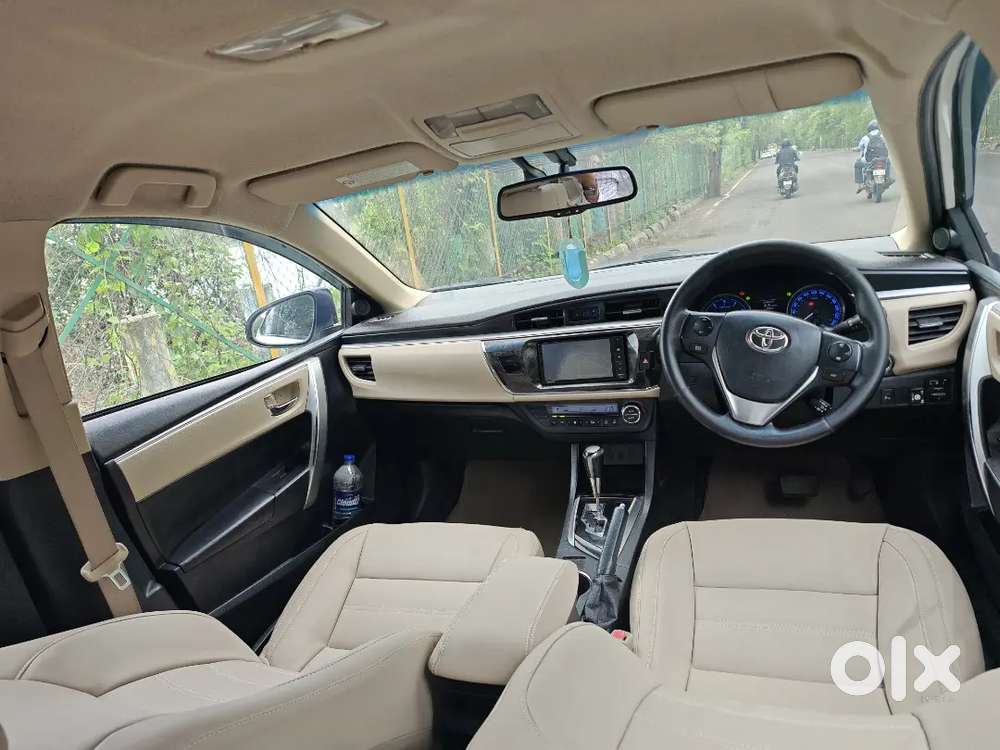 Toyota Corolla Altis 2015