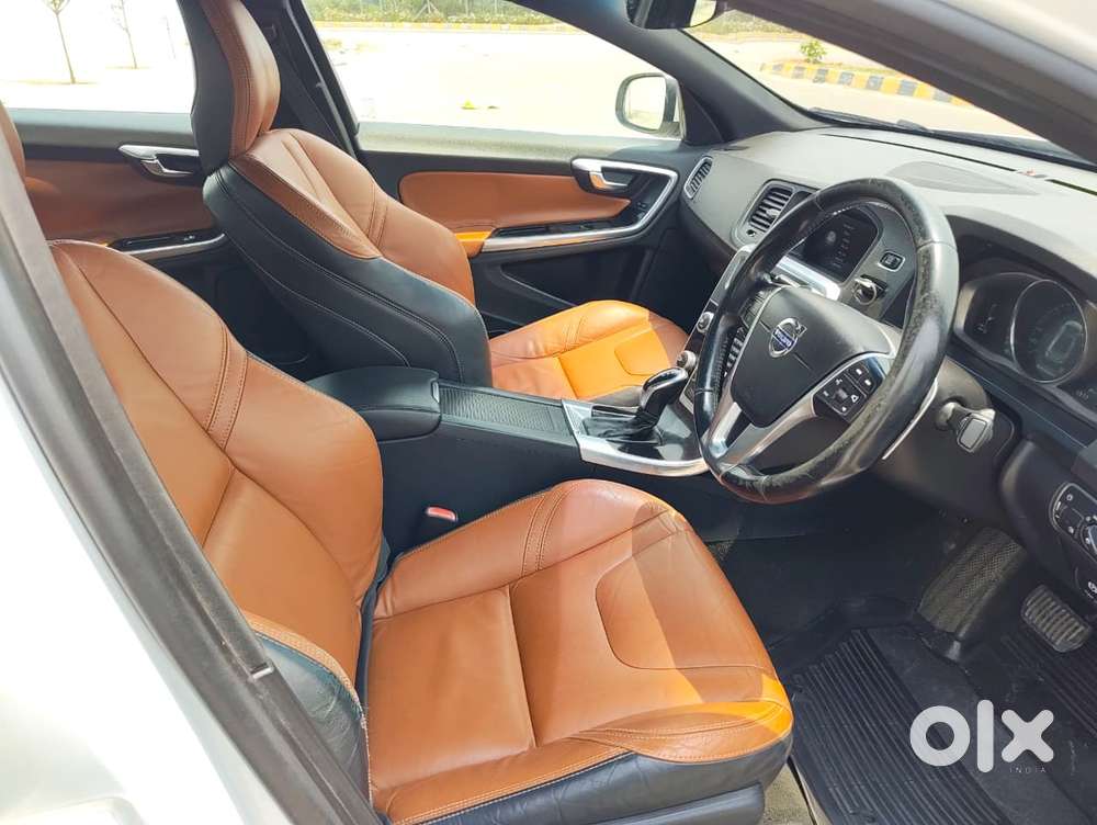 Volvo S60 D5 Inscription, 2015, Diesel