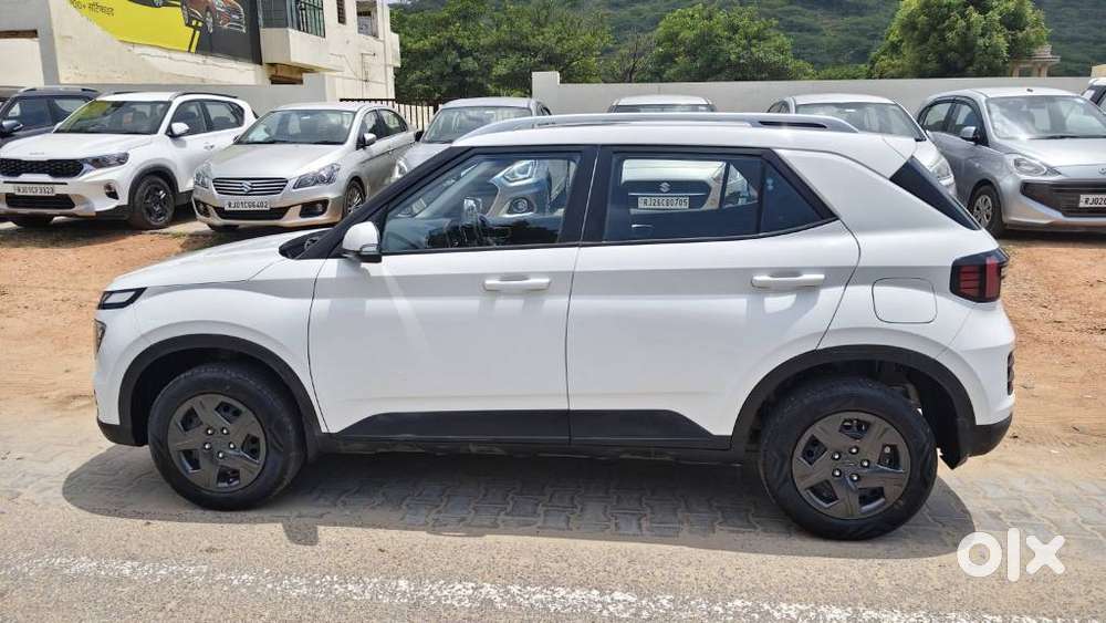 Hyundai Venue Sx, 2024, Petrol