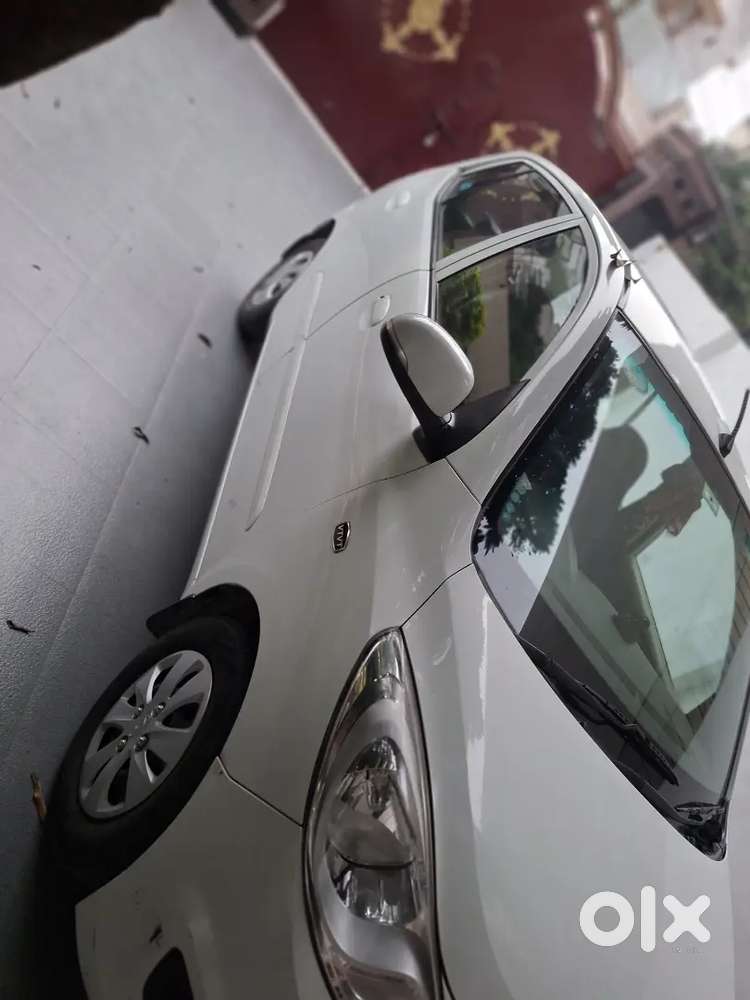 Hyundai I10 Sportz 2012