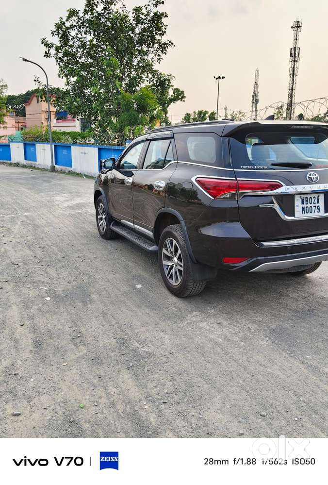Toyota Fortuner 4x4 Manual Limited Edition, 2017, Diesel