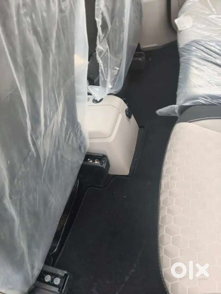 Mahindra Renault Logan 25 Petrol 16000 Km Driven