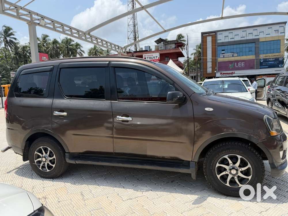 Mahindra Xylo(2012-2014)2.5d4bs Iv