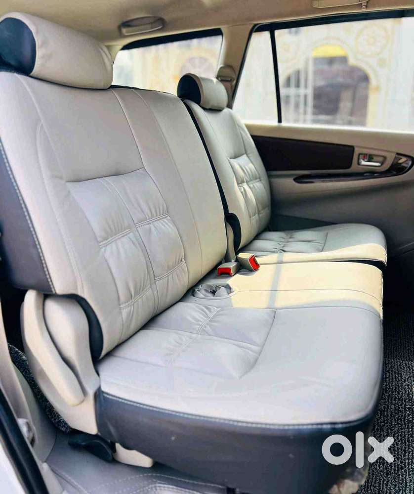 Toyota Innova 2.0 Vx (petrol) 8 Seater Bs Iv, 2014, Diesel