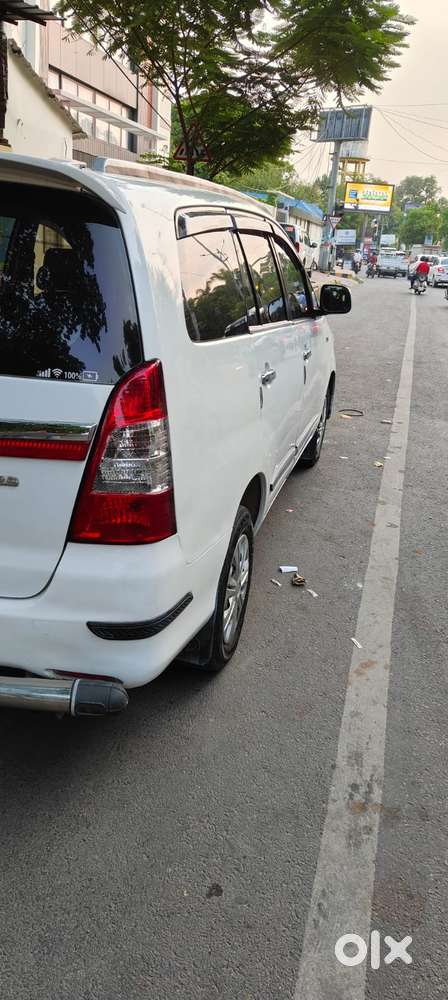 Toyota Innova 2.5 G (diesel) 7 Seater Bs Iv, 2016, Diesel
