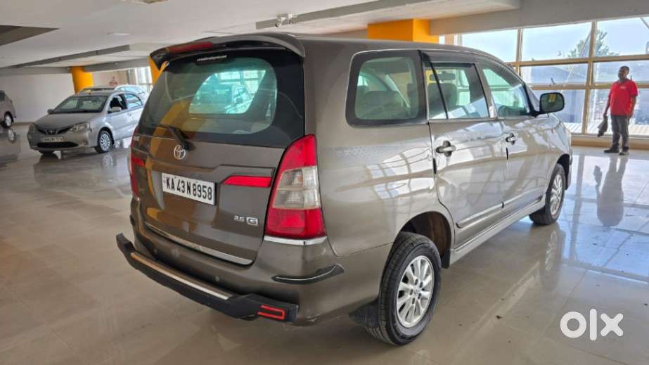 Toyota Innova 2.5 G (diesel) 8 Seater, 2014, Diesel