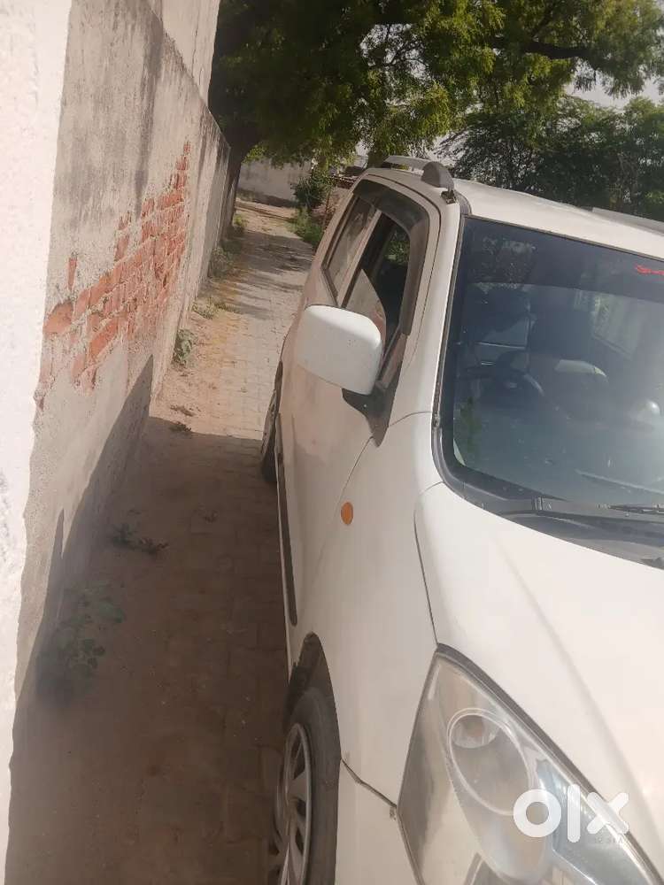 New Tyre New Battery Good Milage In Cng