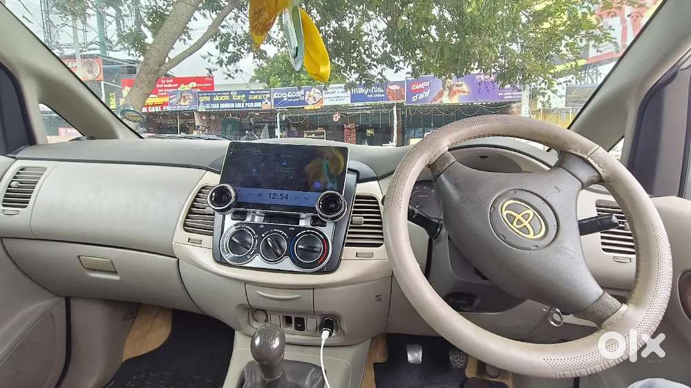 Toyota Innova Diesel 2.5 Manual 2010