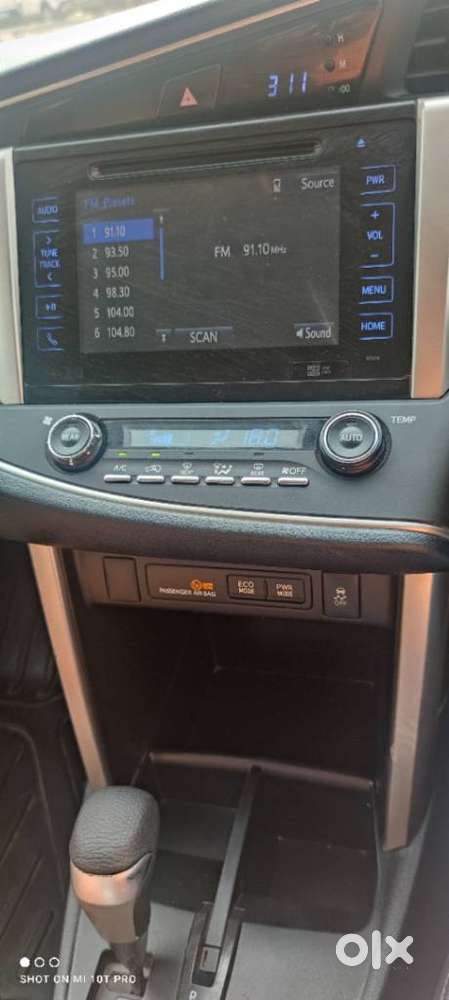 Toyota Innova Crysta 2.8z Automatic, 2017, Diesel