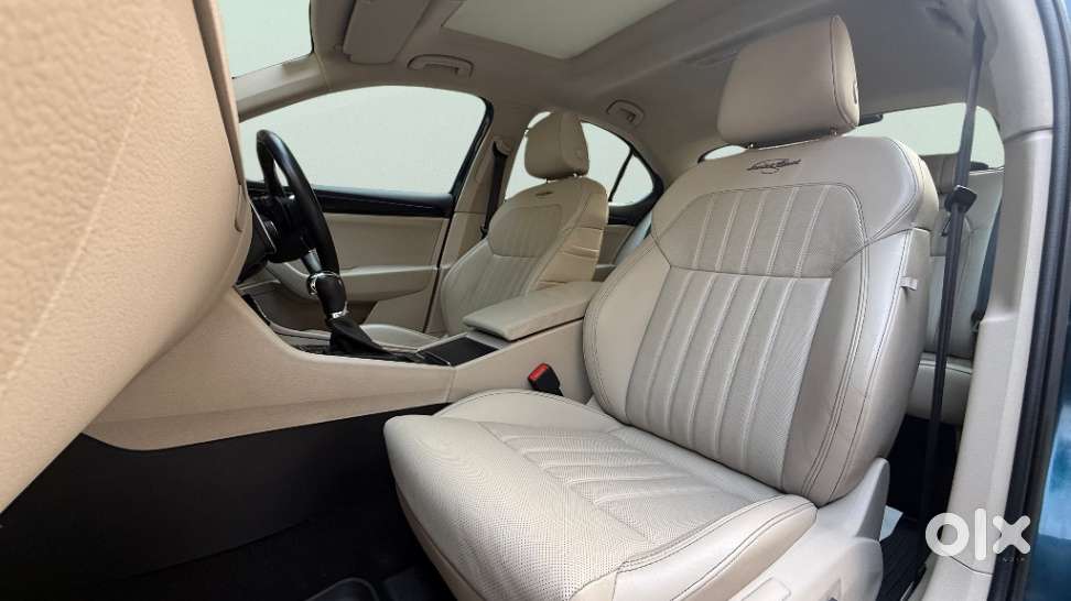 Skoda Superb Laurin And Klement 1.8, 2021, Petrol