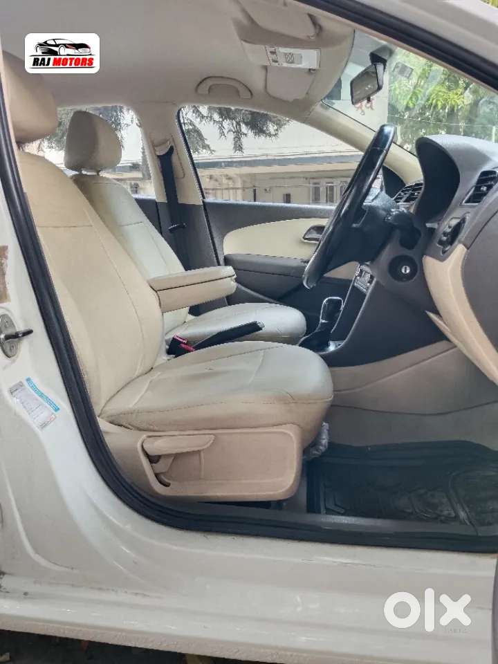 Volkswagen Vento Petrol Highline At, 2011, Petrol