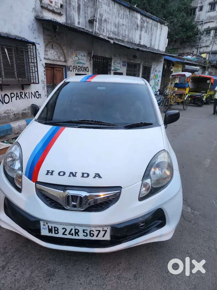 Honda Brio 2012 Petrol Well Maintained