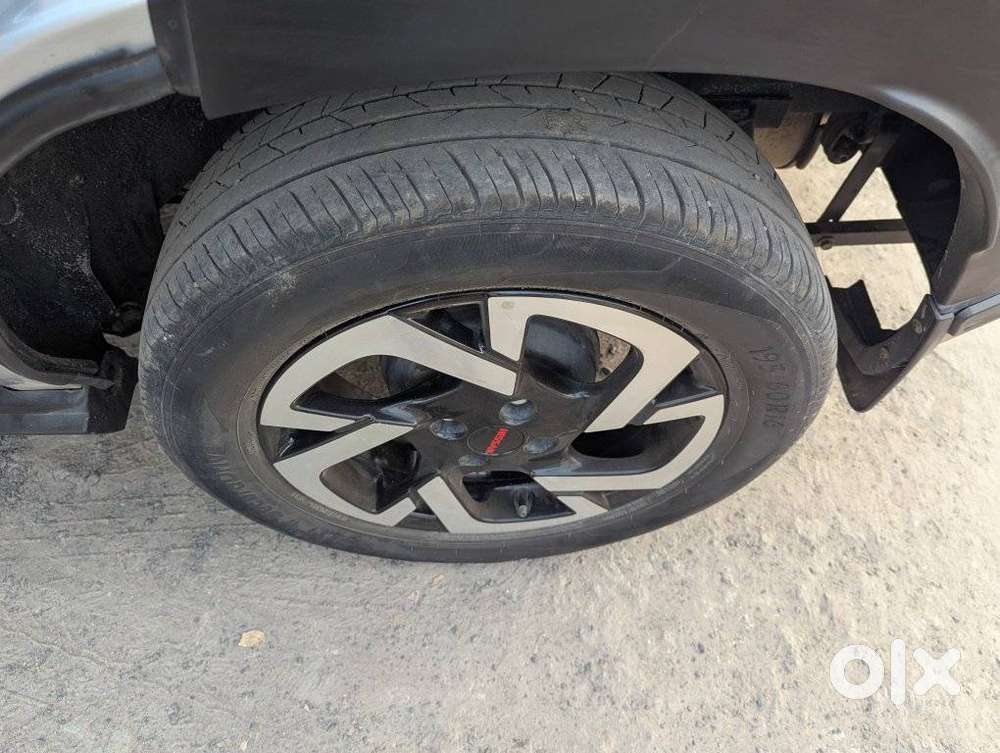 Nissan Magnite 1.0 Xv, 2022, Petrol