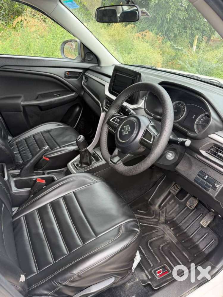 Maruti Suzuki Brezza 1.5 Vxi Smart Hybrid, 2025, Petrol