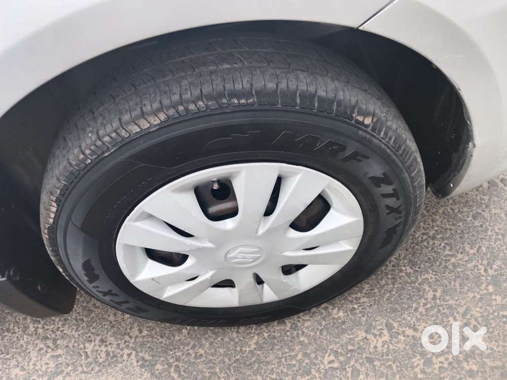 Maruti Suzuki Dzire 1.2 Vxi, 2014