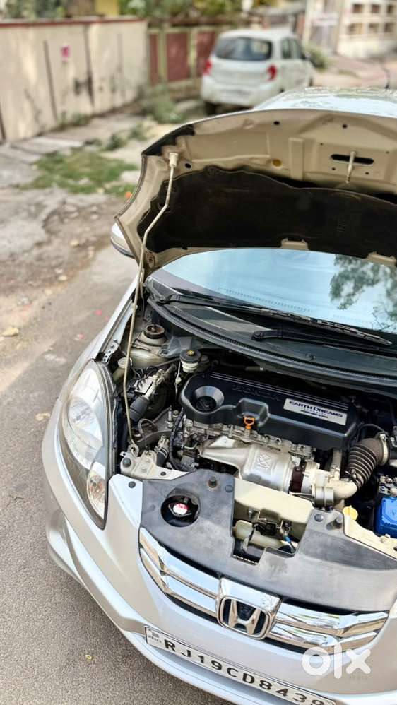 Honda Amaze 2015 Diesel Well Maintained