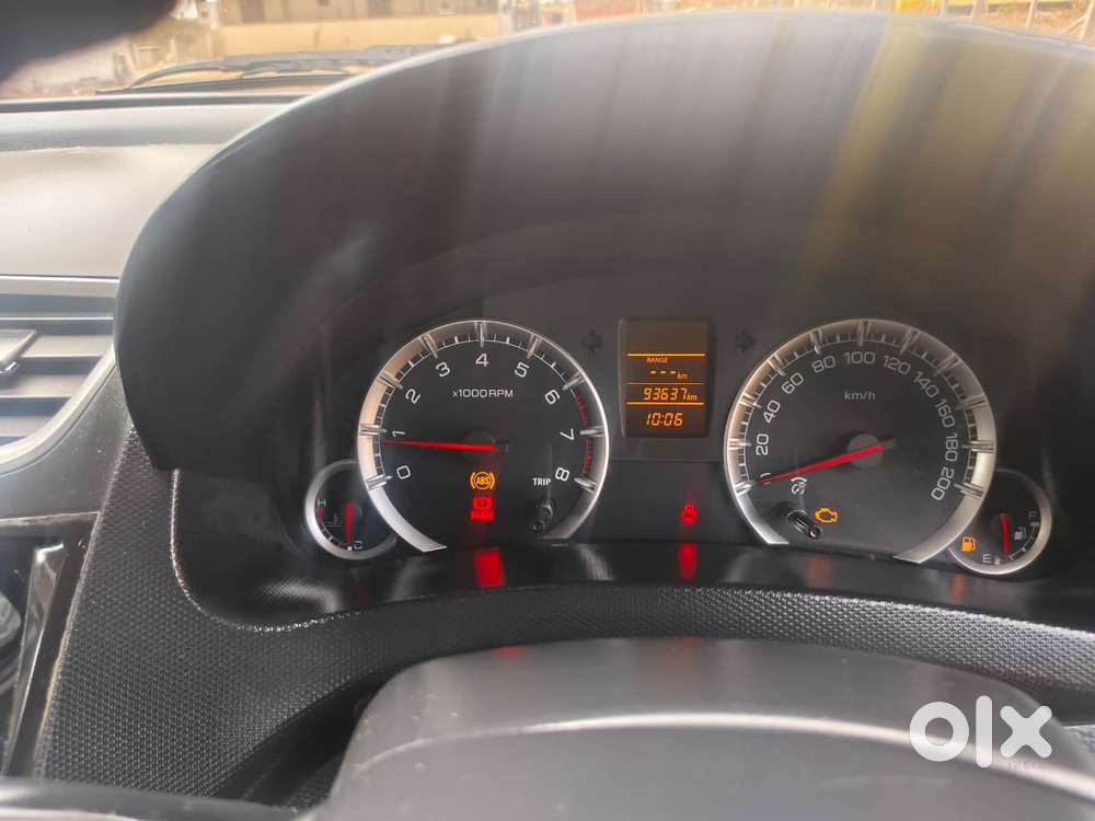 Maruti Suzuki Swift Vxi Optional, 2016, Petrol