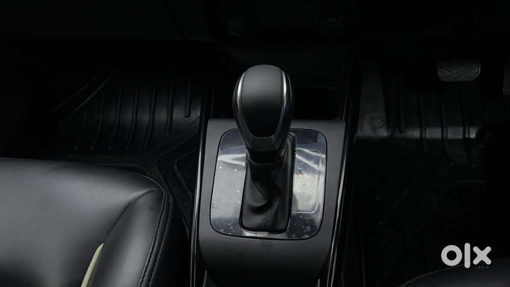 Toyota Glanza 1.2 V Amt, 2023, Petrol