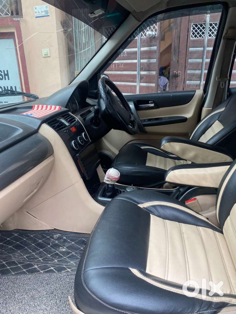 2015 Tata Safari Storme