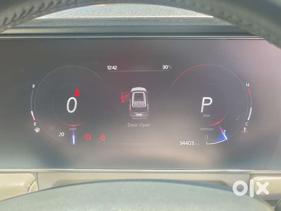 Mahindra Xuv700 2.2 Ax 7 Diesel At Luxury Pack Str Awd, 2022, Diesel