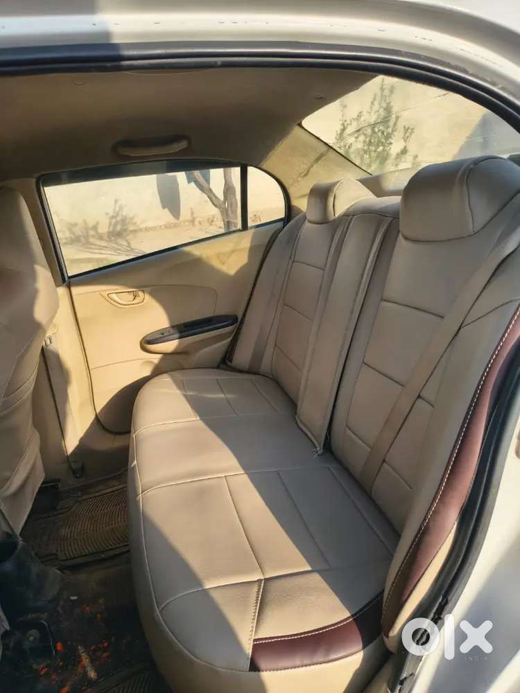 Family Gadi Top Condition