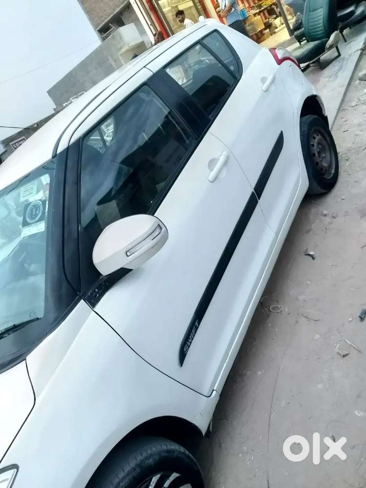 Maruti Suzuki Swift 2014 Diesel 88000 Km Driven
