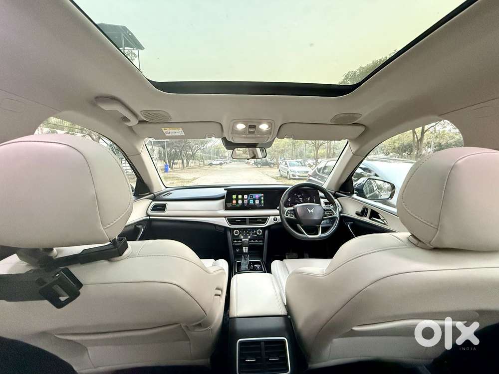 Mahindra Xuv700 2.0 Ax 7 Petrol At Luxury Pack Str, 2022, Petrol