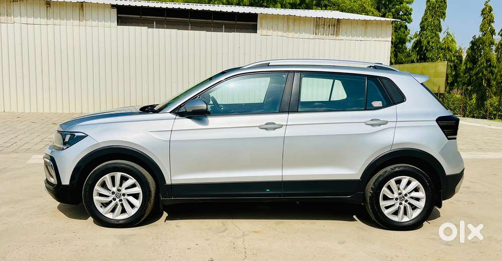 Volkswagen Taigun 1.0 Tsi Highline At, 2022, Petrol