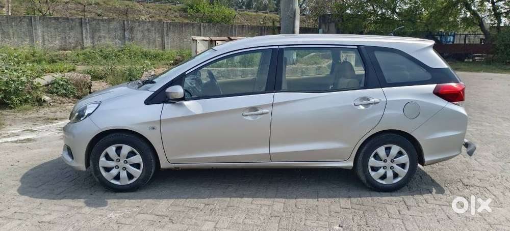 Honda Mobilio 1.5 S I-vtec Mt, 2015, Petrol