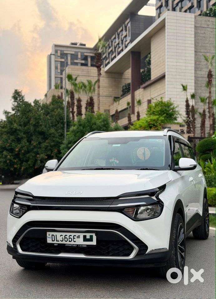 Kia Carens Premium (o) Cng, 2025, Cng & Hybrids