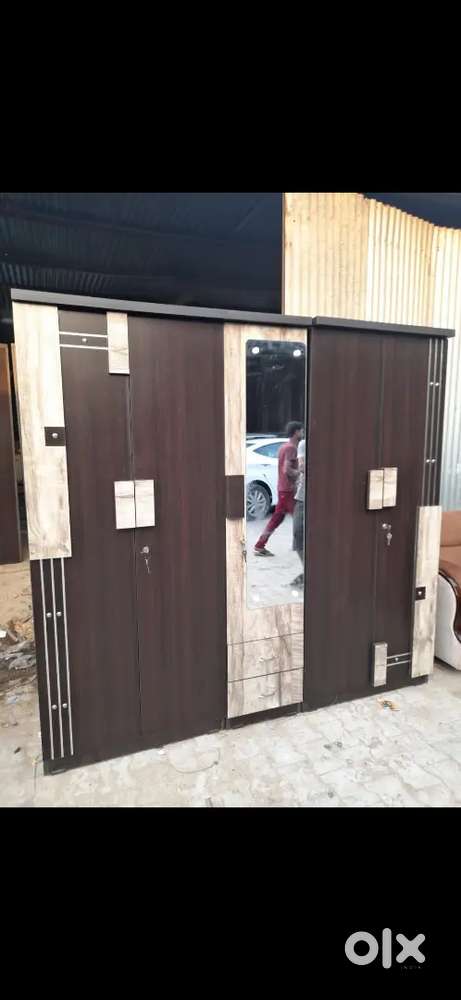 Ad id  special offers  5 door word drop with drasig