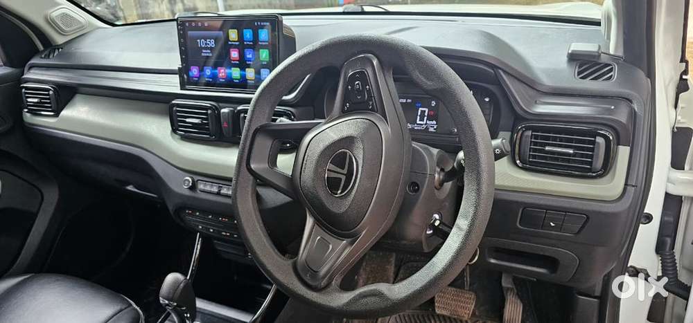 Tata Punch Petrol 2025