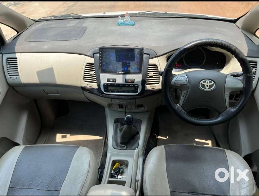 Toyota Innova 2.5 Z Diesel 7 Seater, 2014, Diesel
