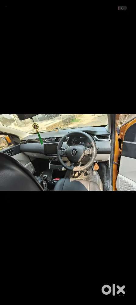 2nd Renault Triber 2020 Petrol Manual