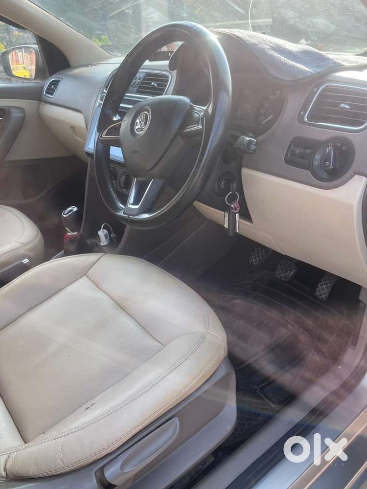 Dl Number Skoda Rapid Tsi 2015 Petrol 55000 Km Driven