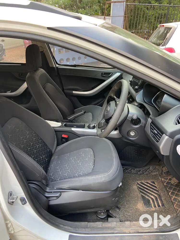 2021 Tata Nexon Xe  Low Km  No Accident