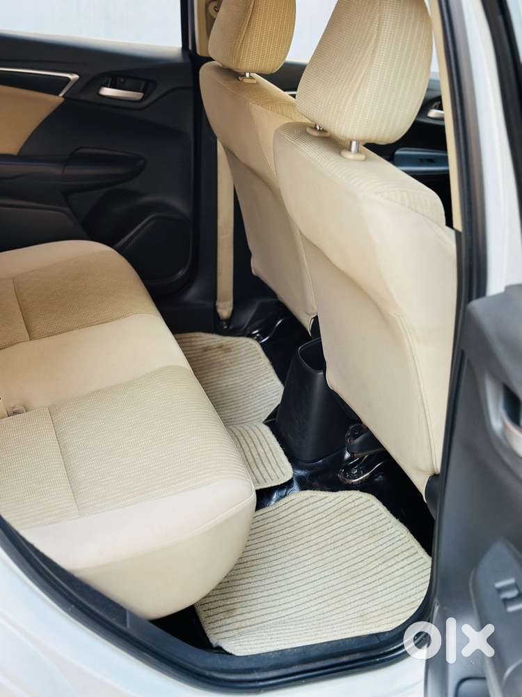 Honda Jazz V Mt Privilege, 2015, Petrol