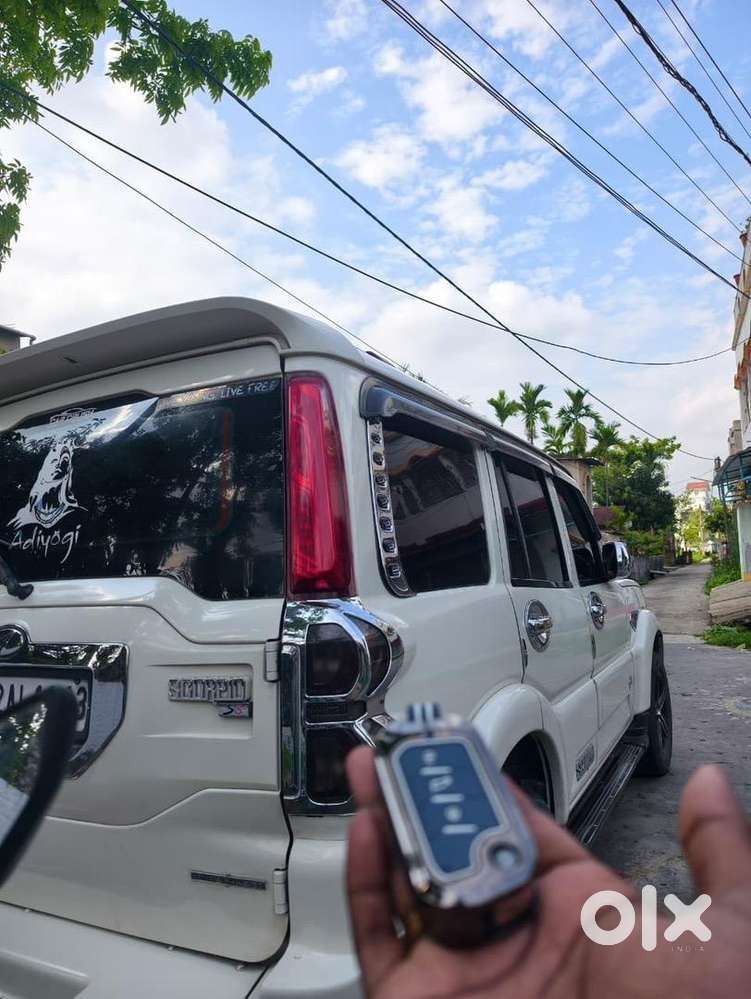 Mahindra Scorpio 2017 Diesel Well Maintained