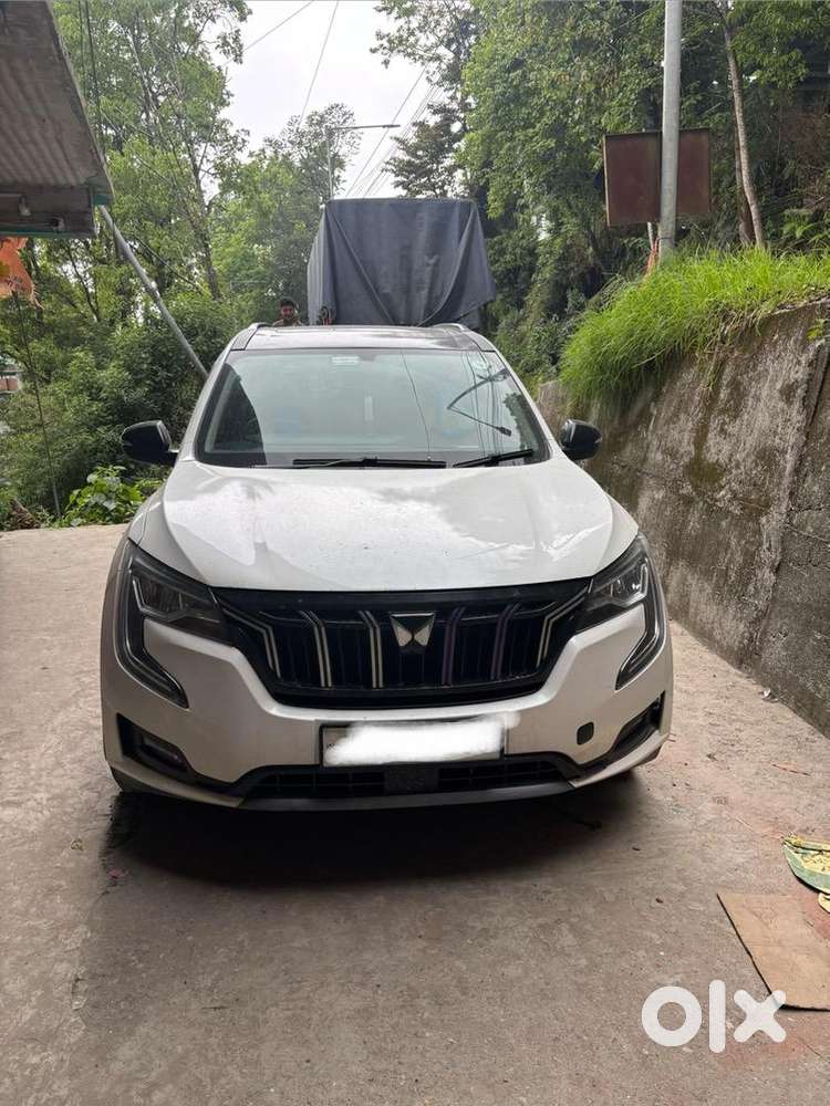 Mahindra Xuv700 With Custom Original Neo Alloys