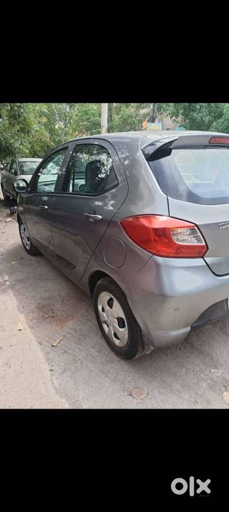 Tata Tiago 1.2 Revotron Xta, 2018, Petrol
