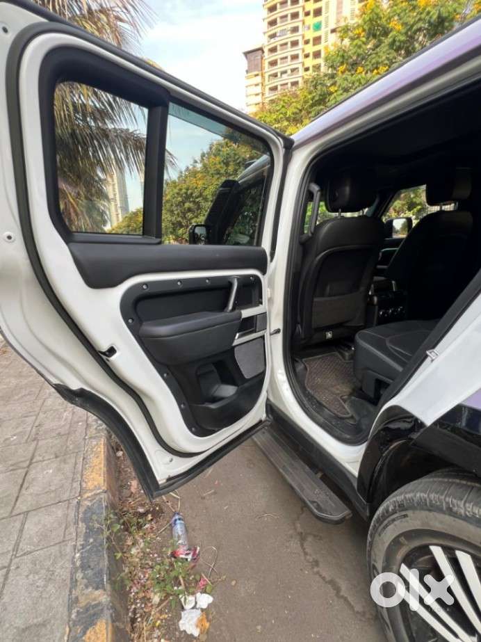 Land Rover Defender 3.0 L 130 Hse, 2023, Petrol