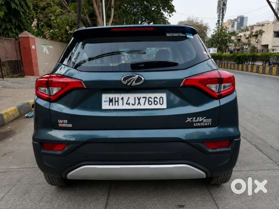 Mahindra Xuv300 1.2 W8 (o) Amt Petrol, 2022, Petrol