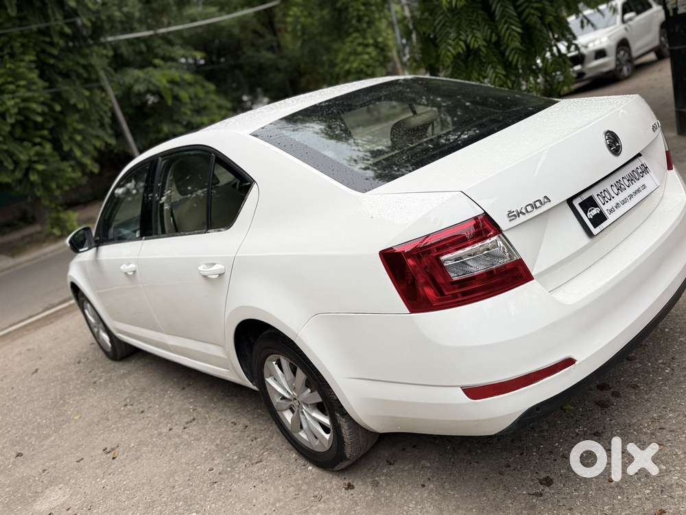 Skoda Octavia Elegance 2.0 Tdi At, 2014, Diesel