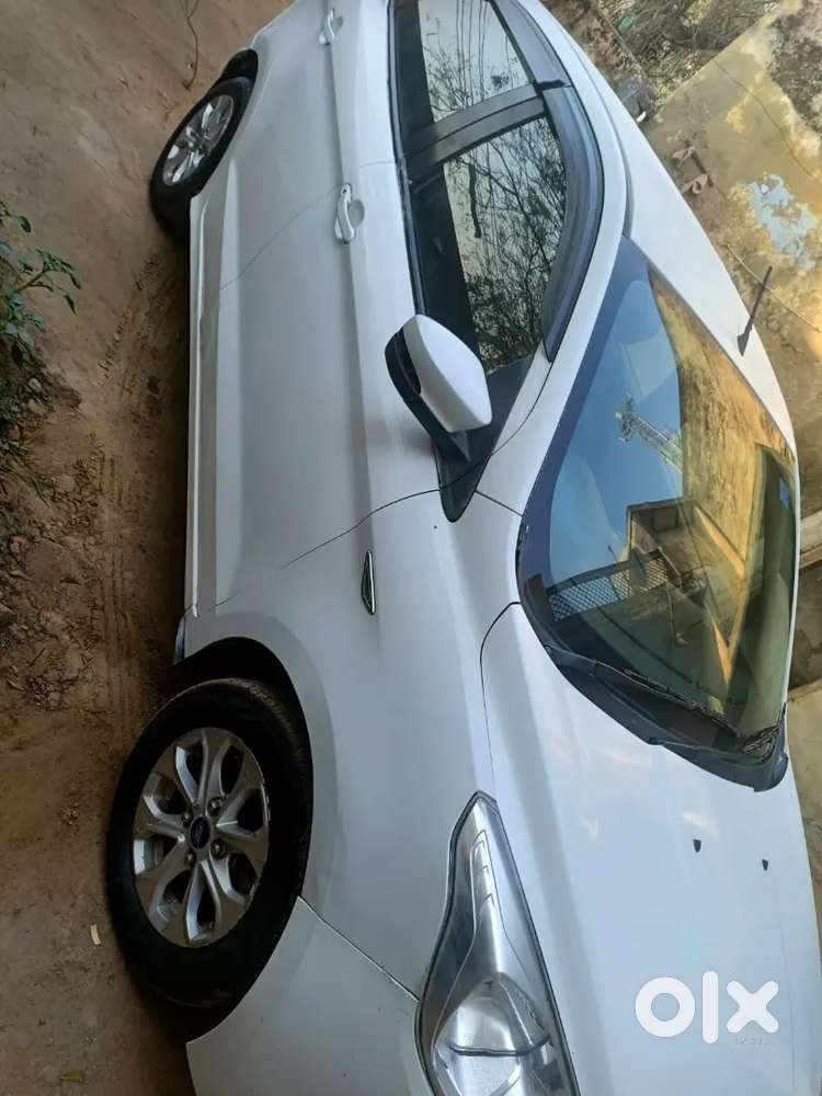 Wellmented Car And Singal Hand Use And V Good Condition